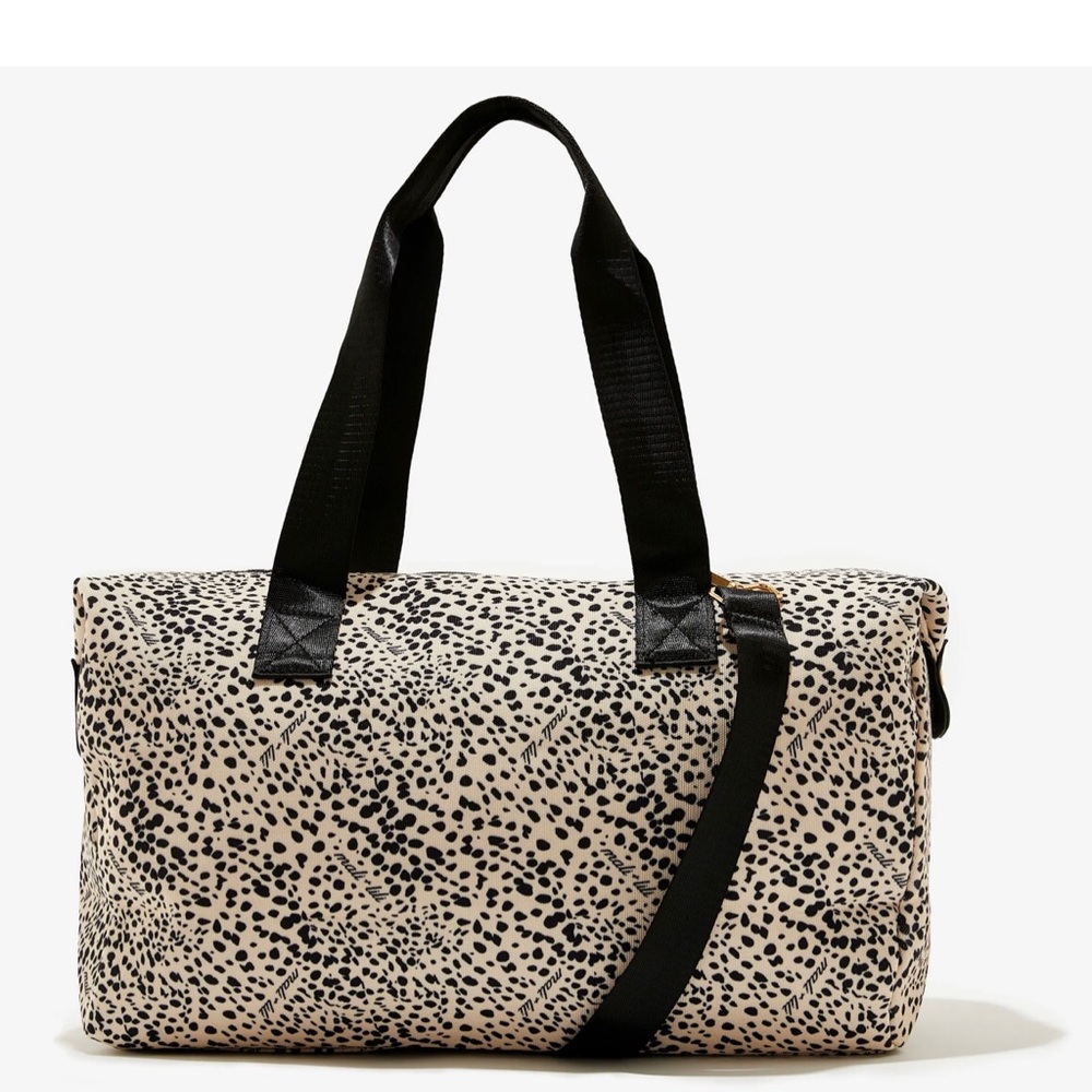 NWT Mili+Lili Leopard Weekender Bag! So fun!